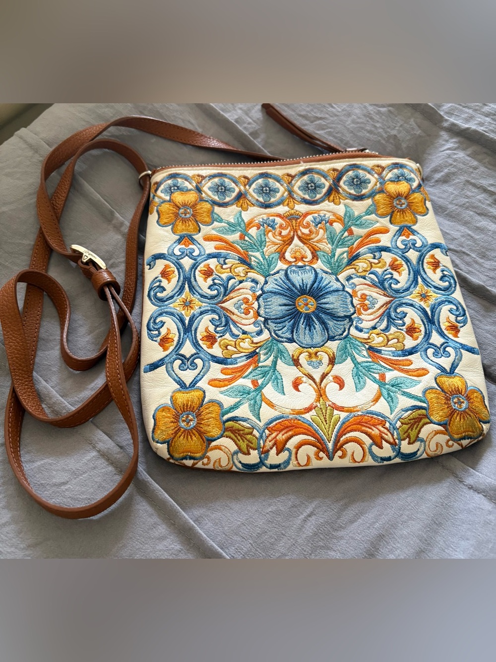 BRIGHTON BELLA LIMONE Flower Brown LEATHER EMBROIDERED Crossbody Purse